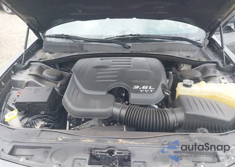 2020 Chrysler 300 300S from USA, damaged, VIN 2C3CCABG3LH131397